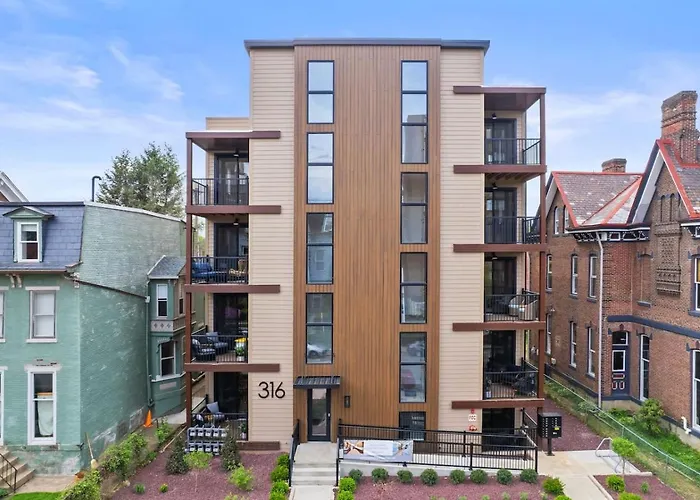 Flawless 3br With Four Beds, Two Decks And Free Parking In Prime Shadyside Location Apartamento *